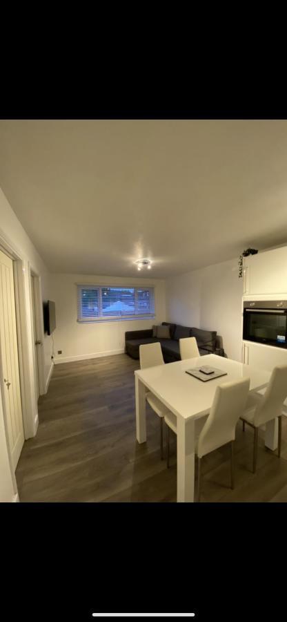 Modern 2 Bed Apartment & Free Parking 坎特伯雷 外观 照片